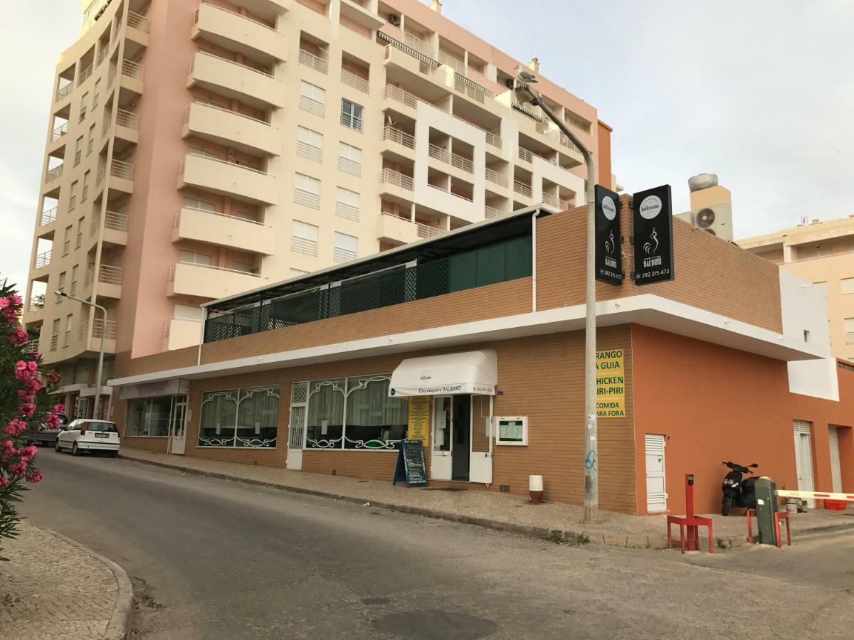 Edificio Canoa Armação de Pêra Dış mekan fotoğraf
